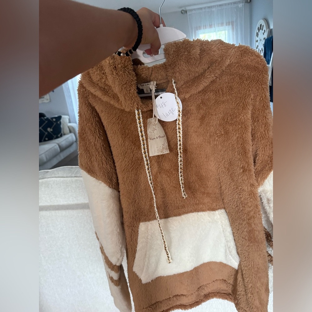 Cozy Brown and White Women's Sweater - Picture 10 of 10